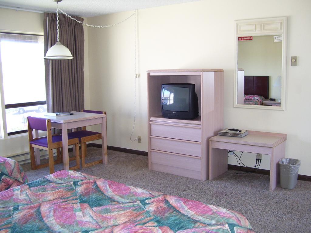 Sea Horse Ocean Front Lodging Lincoln City Room photo