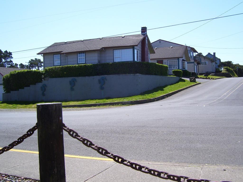 Sea Horse Ocean Front Lodging Lincoln City Exterior photo