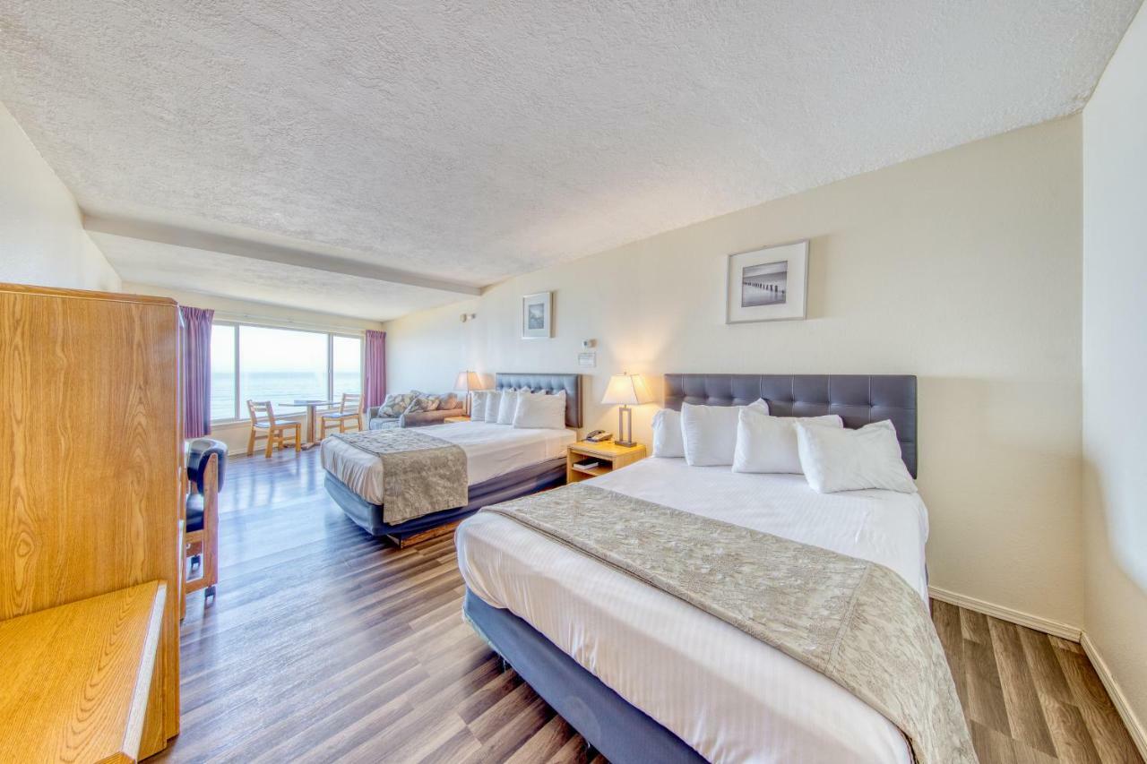 Sea Horse Ocean Front Lodging Lincoln City Room photo