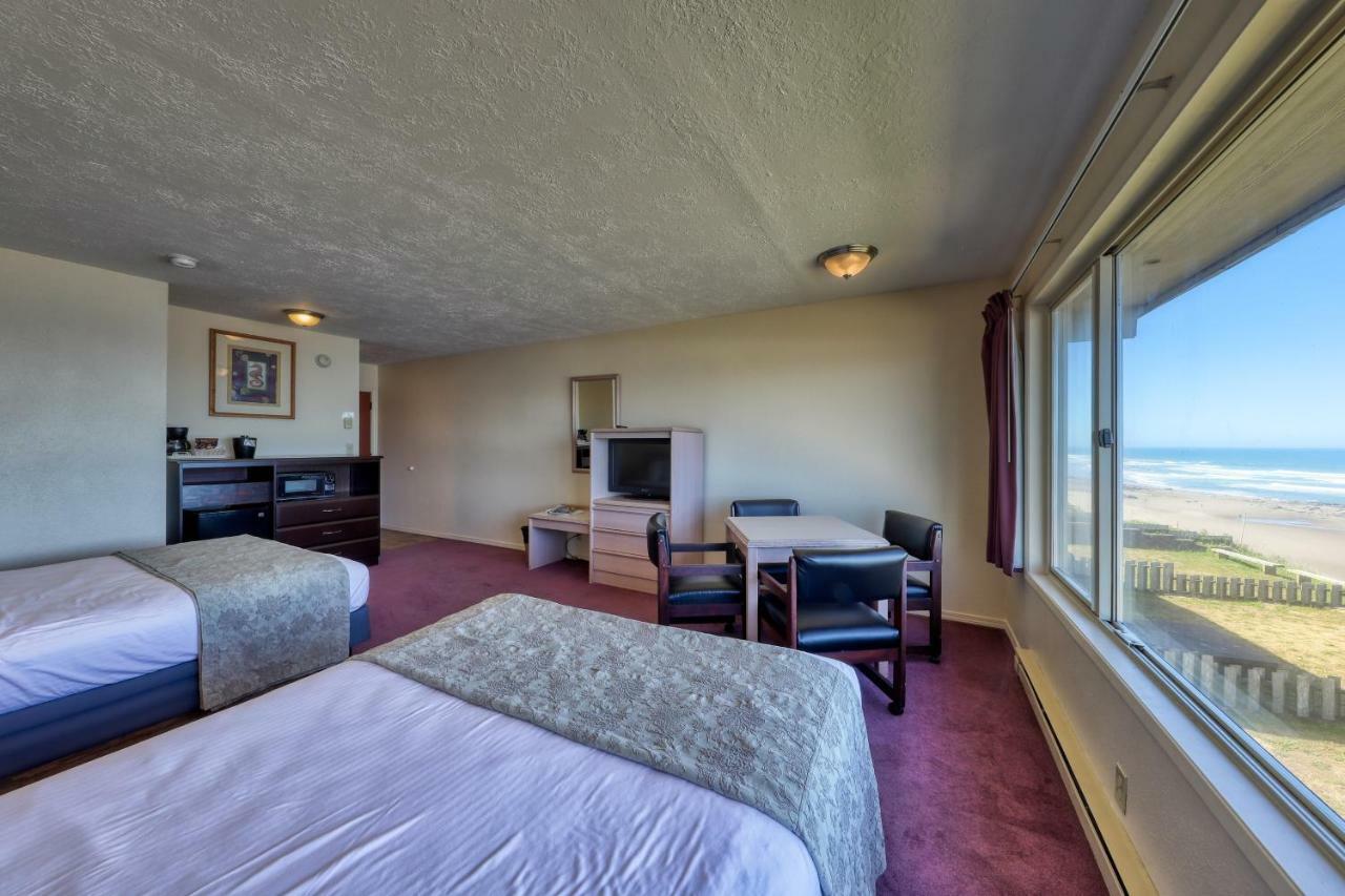 Sea Horse Ocean Front Lodging Lincoln City Room photo