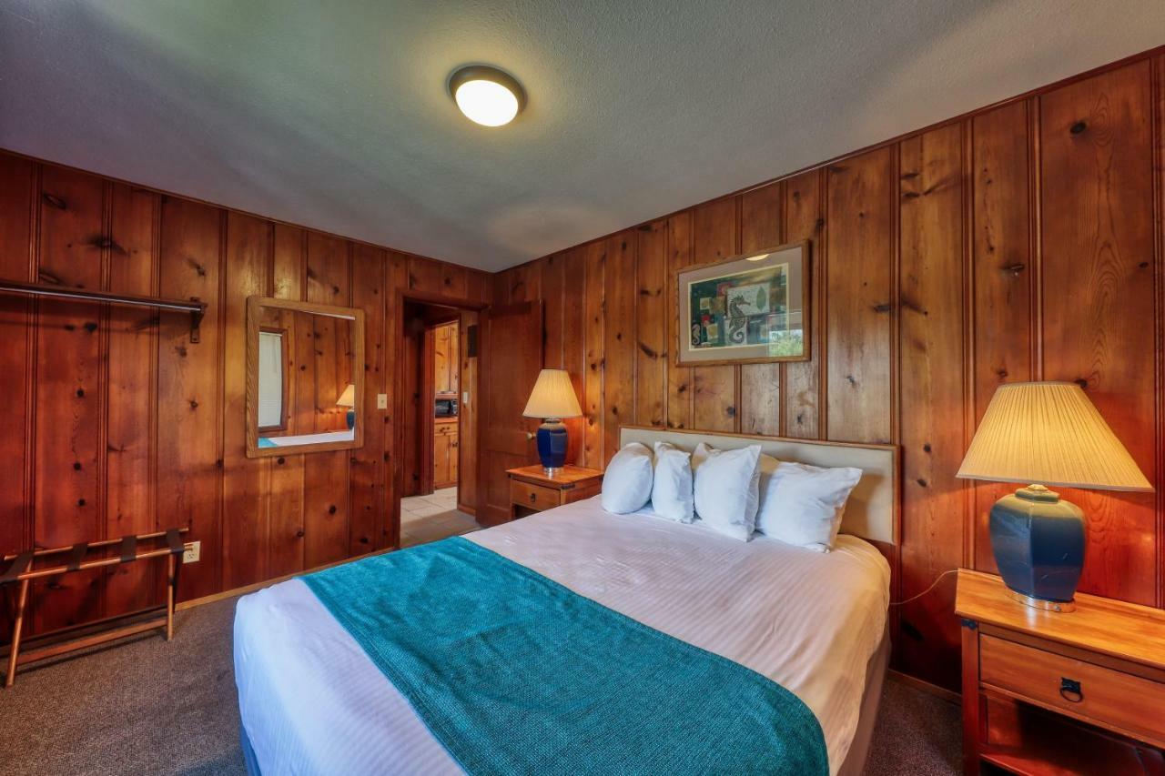 Sea Horse Ocean Front Lodging Lincoln City Room photo
